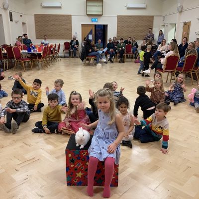 Derby childrens entertainer magic stuart kids party derbyshire