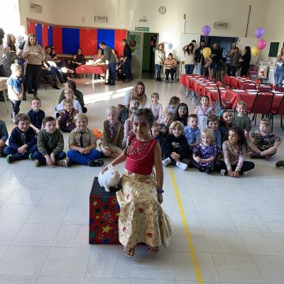 Derby childrens entertainer magic stuart kids party ilkeston