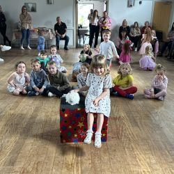 childrens party magician Derby